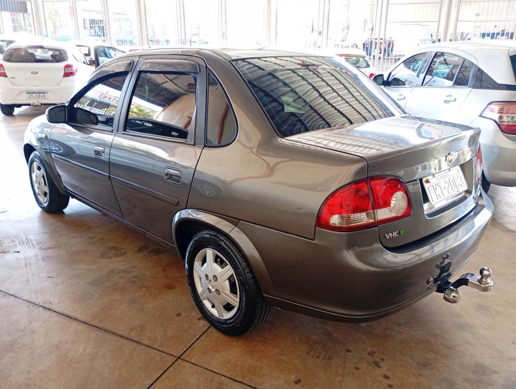 CHEVROLET Classic Sedan - Foto