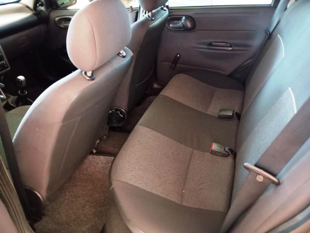 CHEVROLET Classic Sedan - Foto