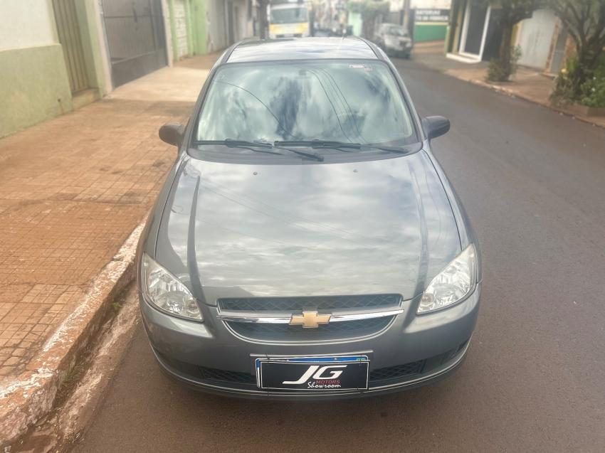 CHEVROLET Classic Sedan - Foto