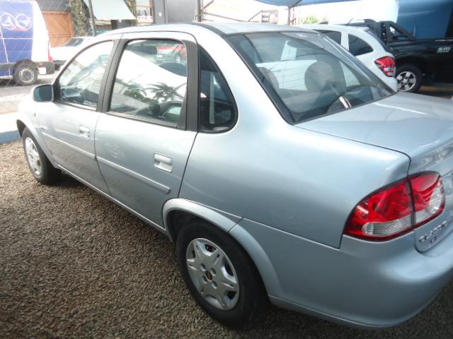 CHEVROLET Classic Sedan - Foto