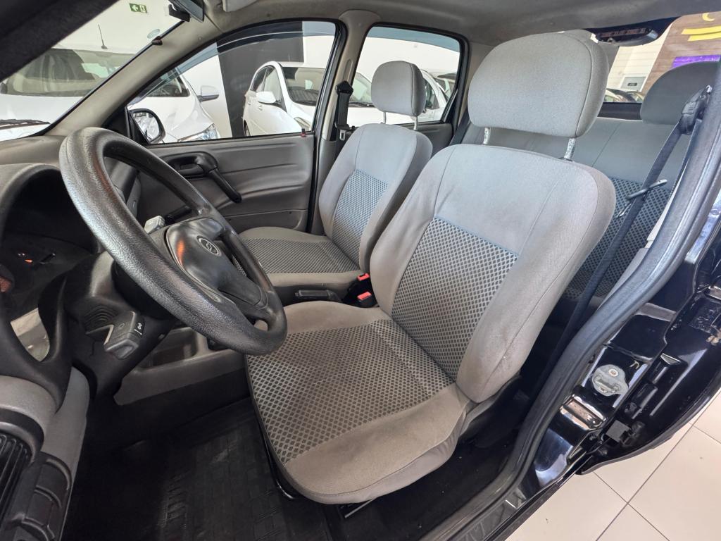 CHEVROLET Classic Sedan - Foto