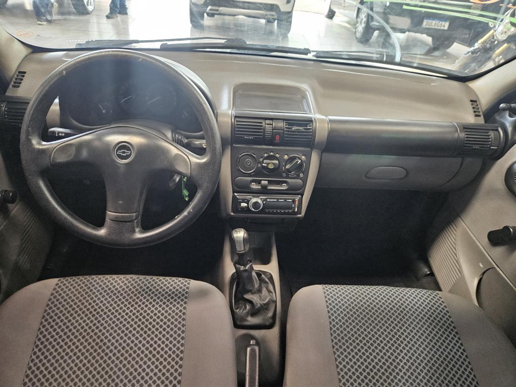 CHEVROLET Classic Sedan - Foto