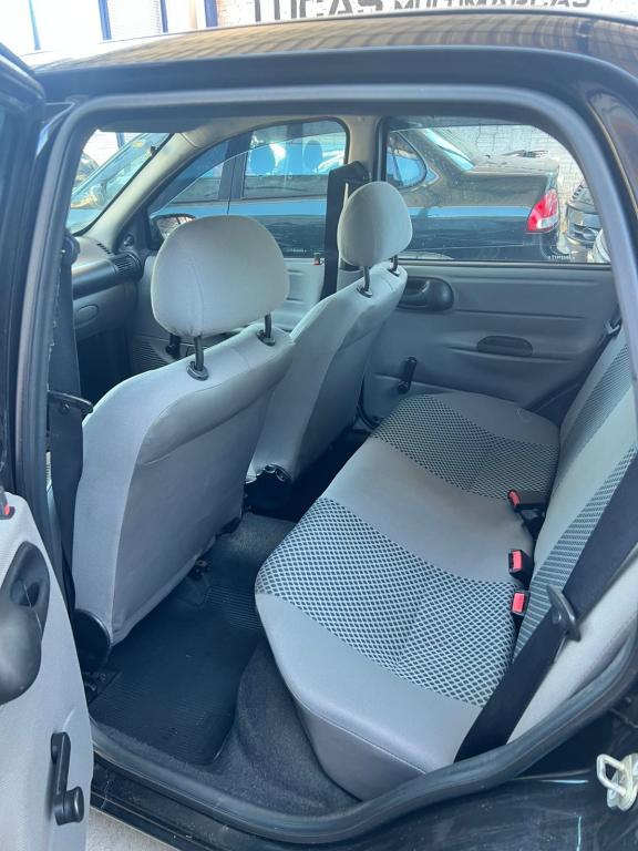 CHEVROLET Classic Sedan - Foto