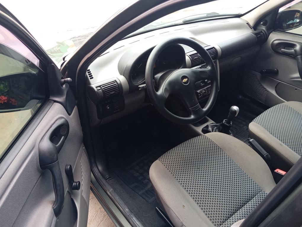 CHEVROLET Classic Sedan - Foto