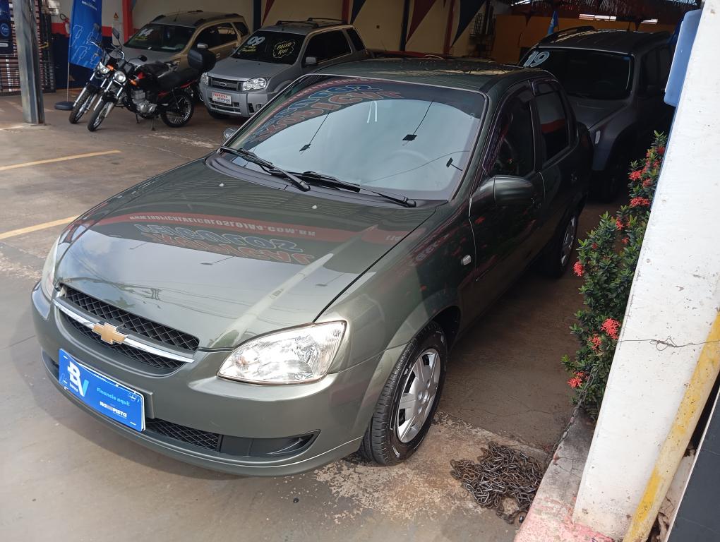 CHEVROLET Classic Sedan - Foto