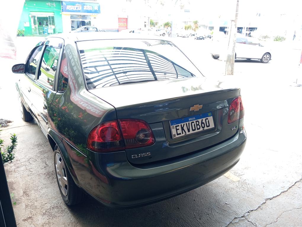 CHEVROLET Classic Sedan - Foto