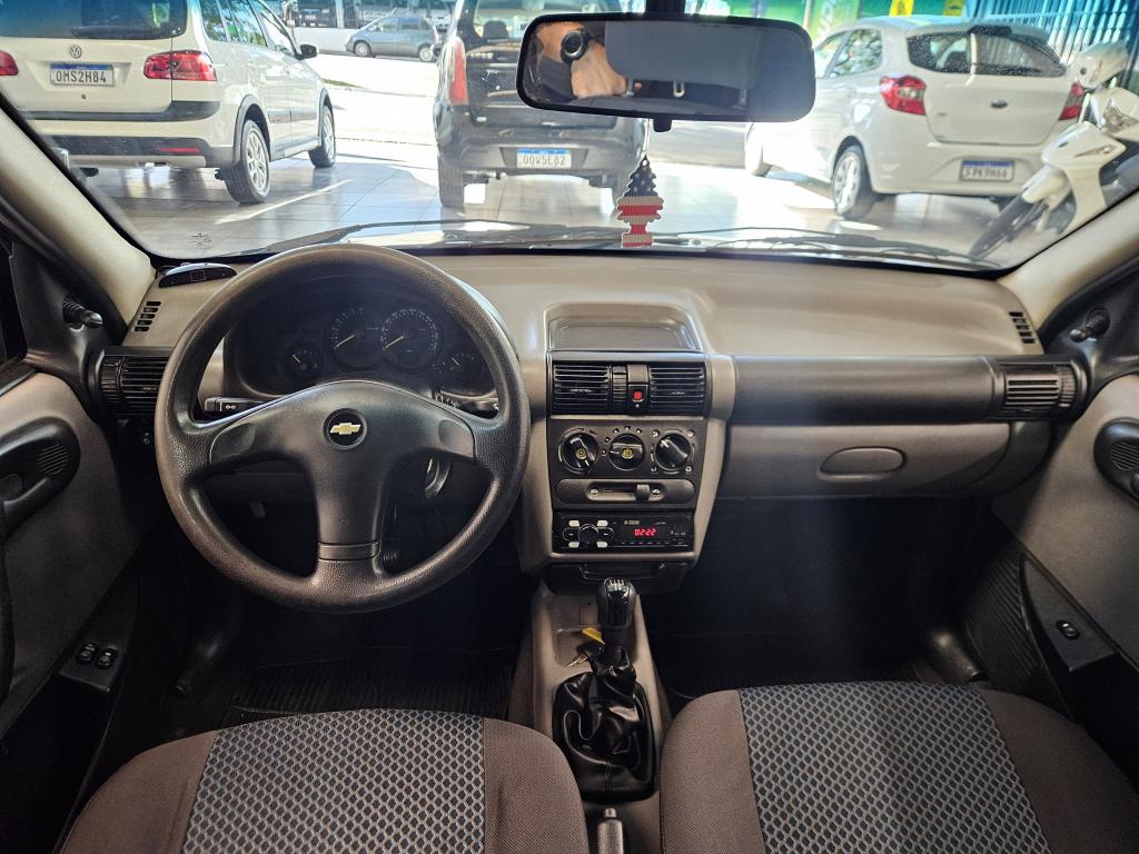 CHEVROLET Classic Sedan - Foto