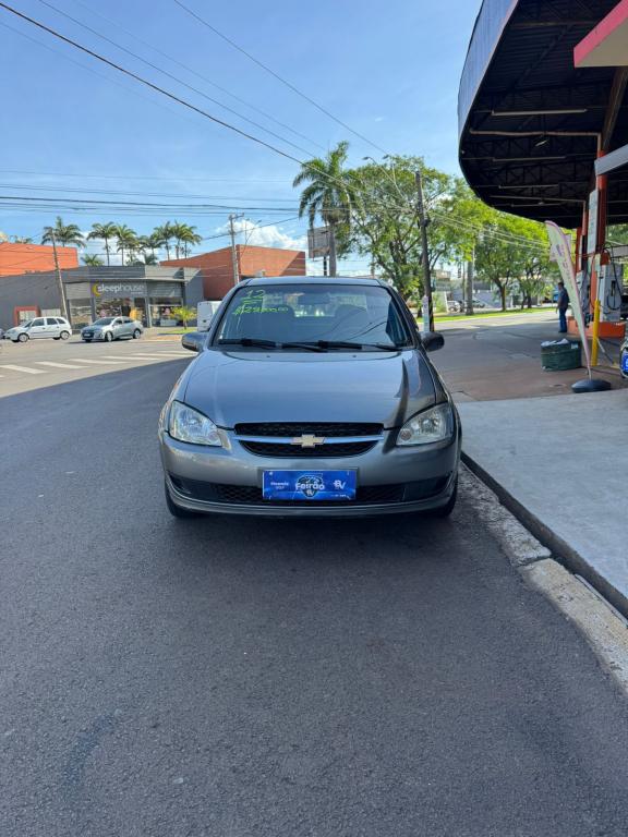 CHEVROLET Classic Sedan - Foto