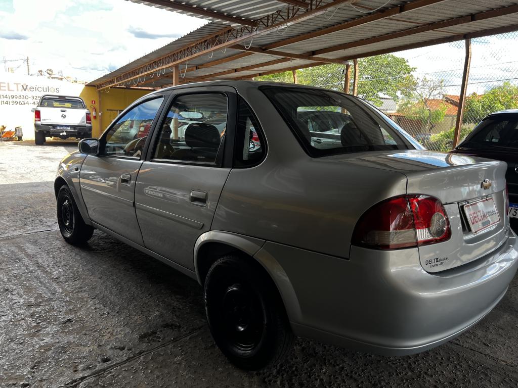 CHEVROLET Classic Sedan - Foto