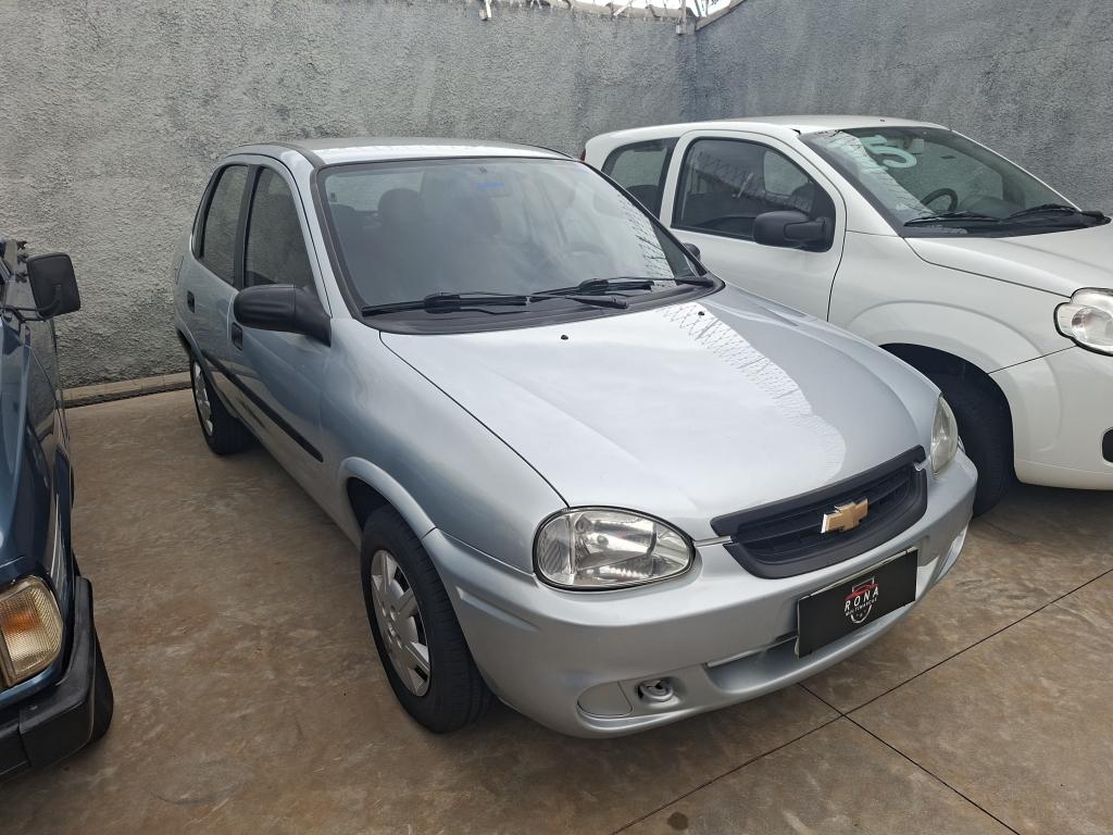 CHEVROLET Classic Sedan - Foto