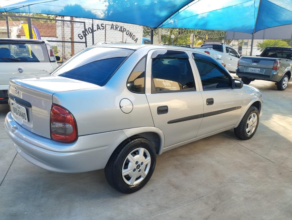 CHEVROLET Classic Sedan - Foto