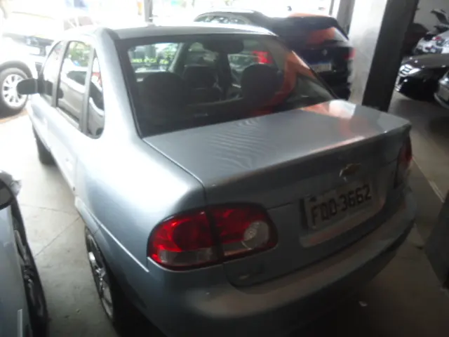 CHEVROLET Classic Sedan - Foto