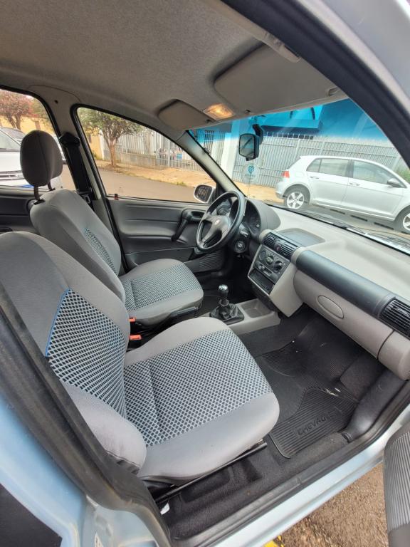 CHEVROLET Classic Sedan - Foto