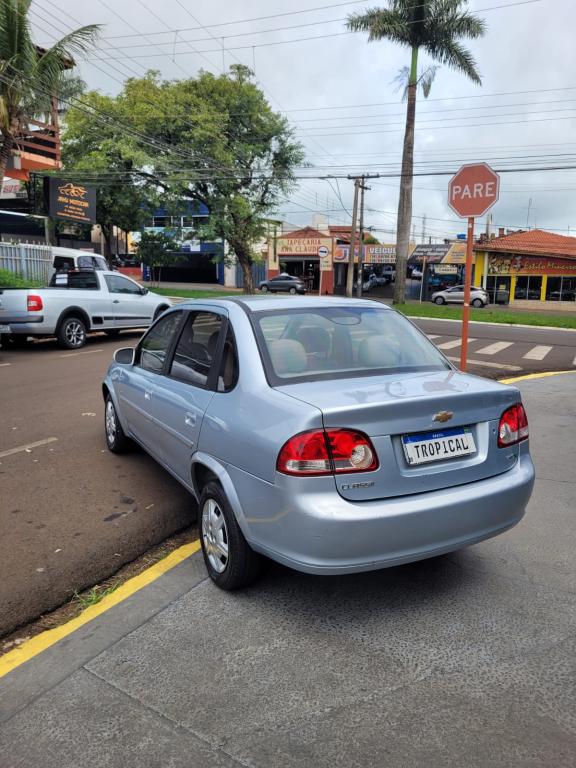 CHEVROLET Classic Sedan - Foto
