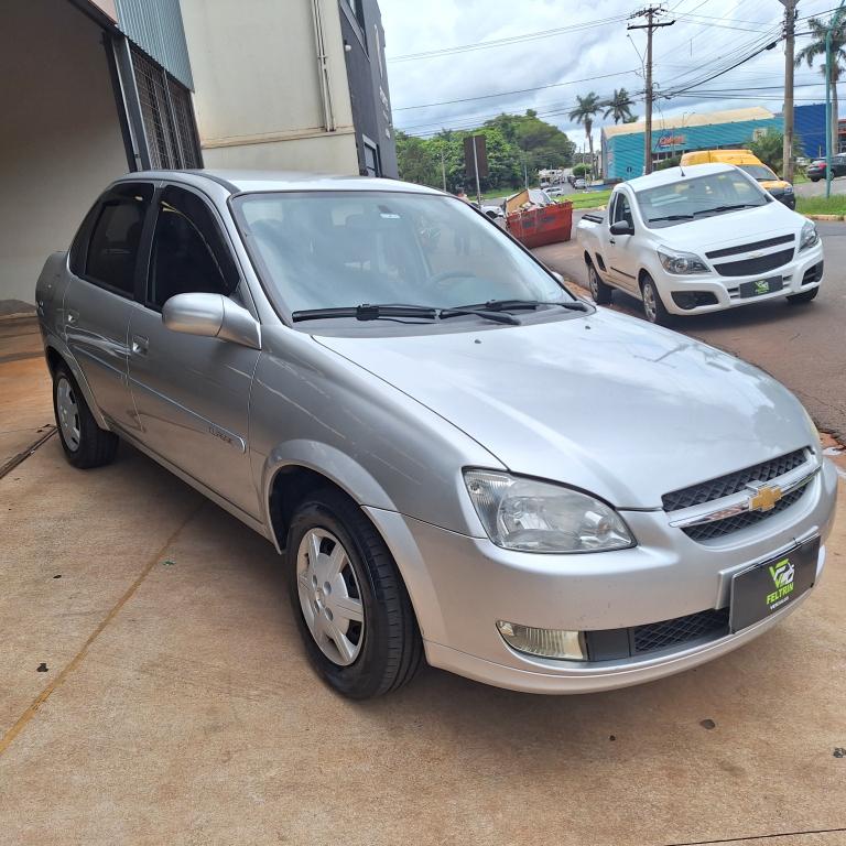 CHEVROLET Classic Sedan - Foto