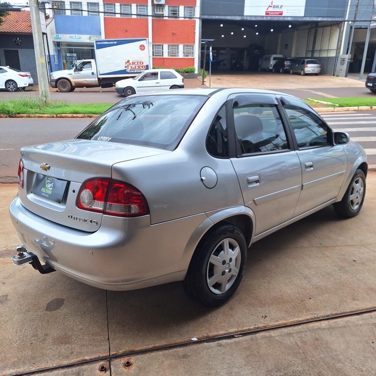 CHEVROLET Classic Sedan - Foto