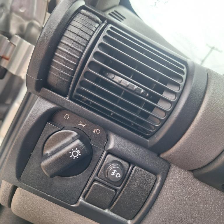 CHEVROLET Classic Sedan - Foto