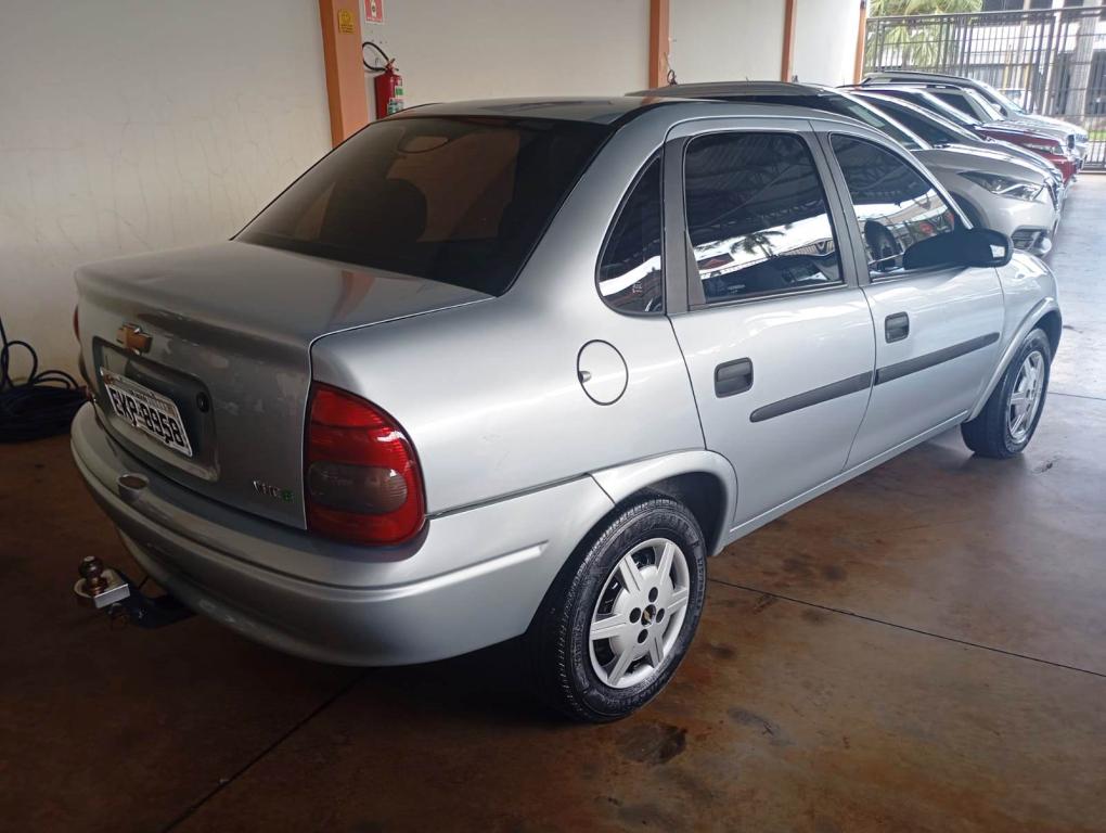 CHEVROLET Classic Sedan - Foto