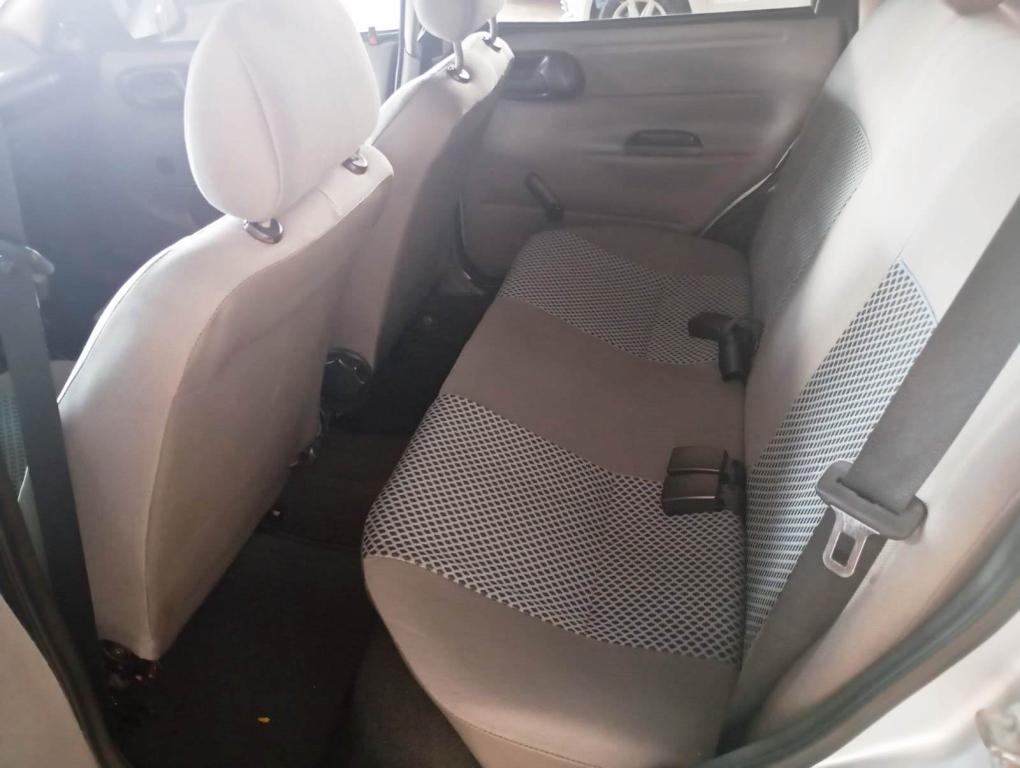 CHEVROLET Classic Sedan - Foto