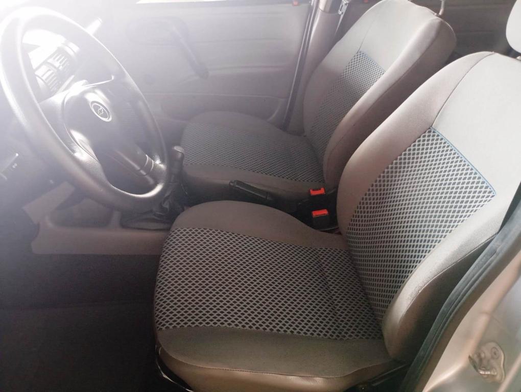 CHEVROLET Classic Sedan - Foto