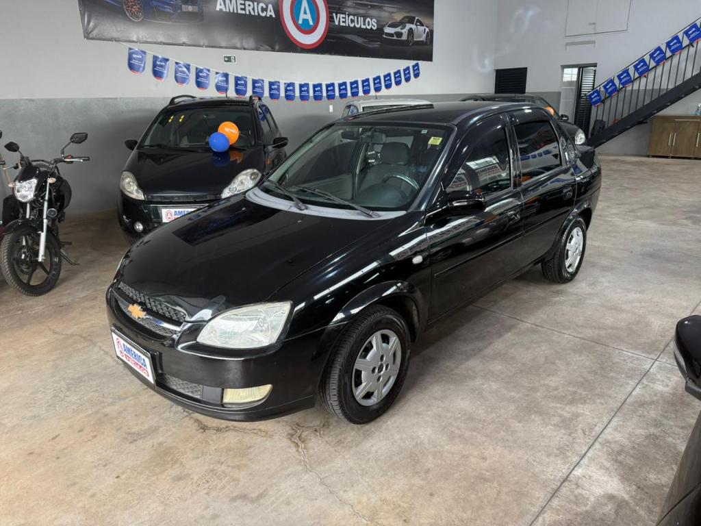 CHEVROLET Classic Sedan - Foto