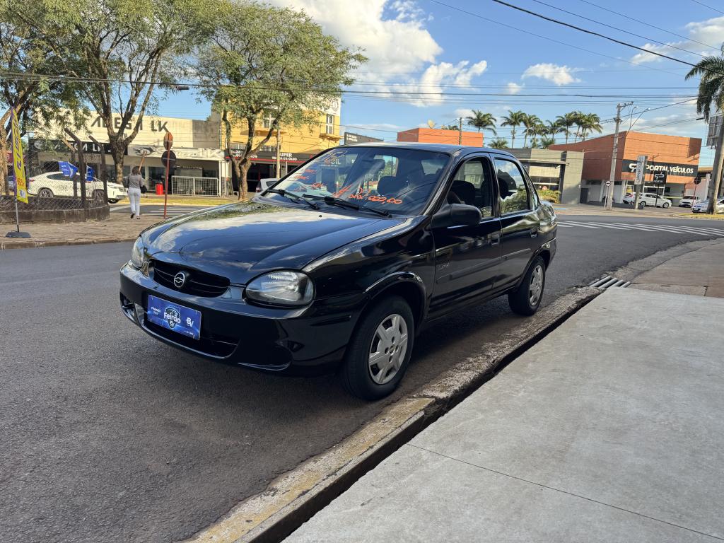 CHEVROLET Classic Sedan - Foto