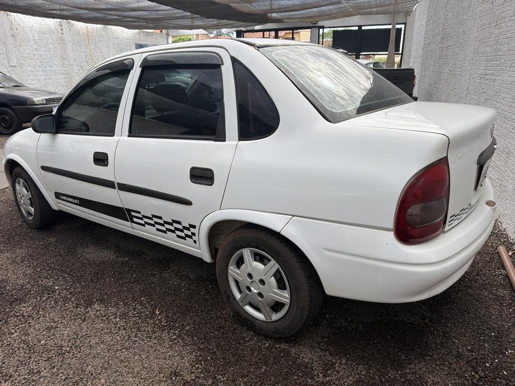 CHEVROLET Classic Sedan - Foto