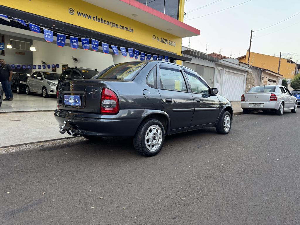 CHEVROLET Classic Sedan - Foto