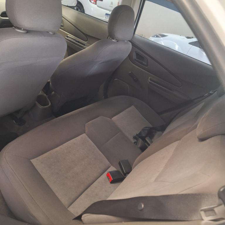 CHEVROLET Cobalt - Foto