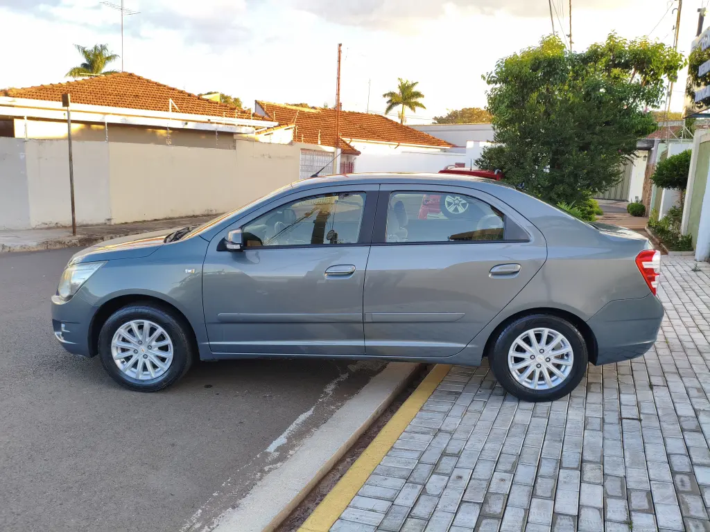 CHEVROLET Cobalt - Foto