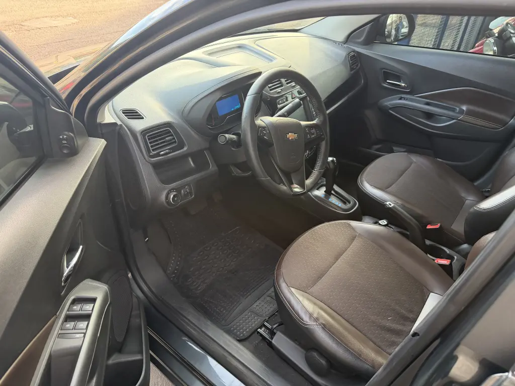 CHEVROLET Cobalt - Foto