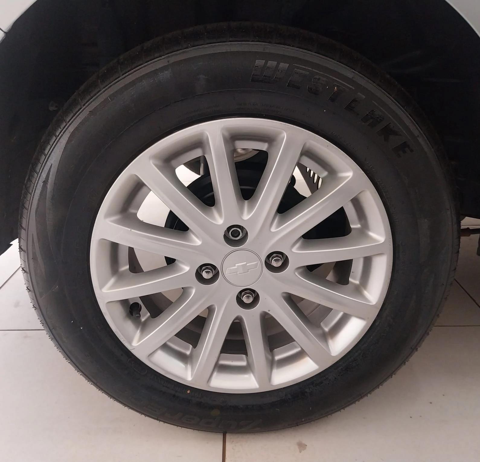 CHEVROLET Cobalt - Foto