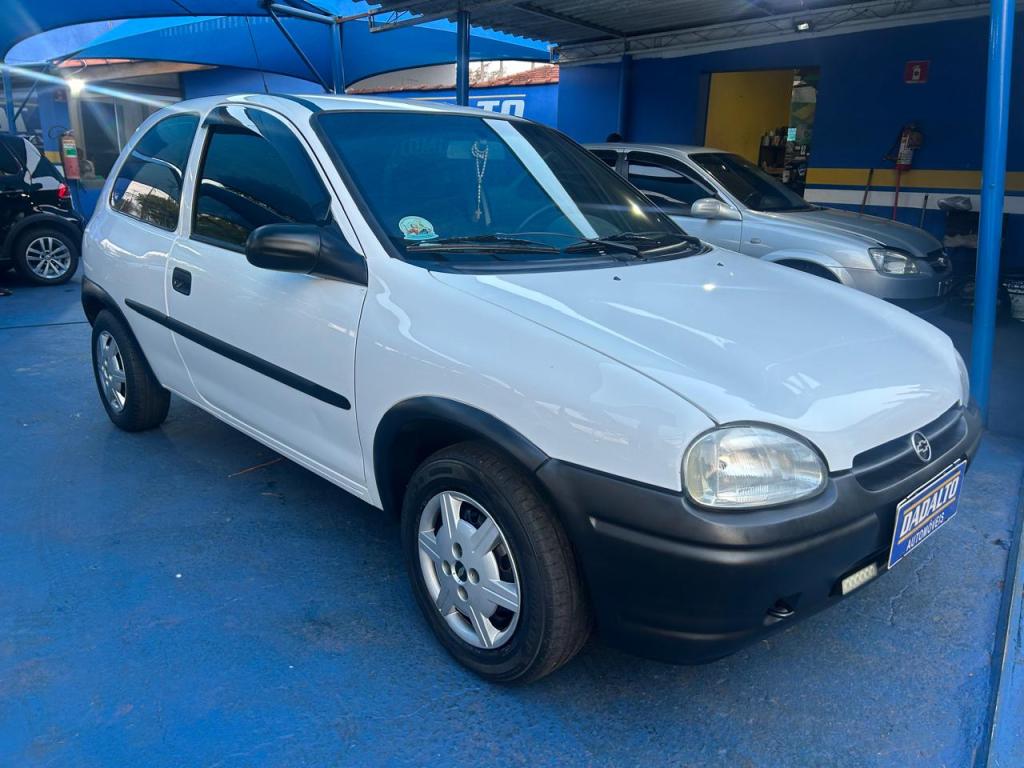 CHEVROLET Corsa Hatch - Foto