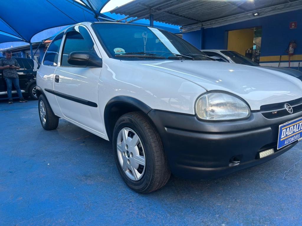 CHEVROLET Corsa Hatch - Foto