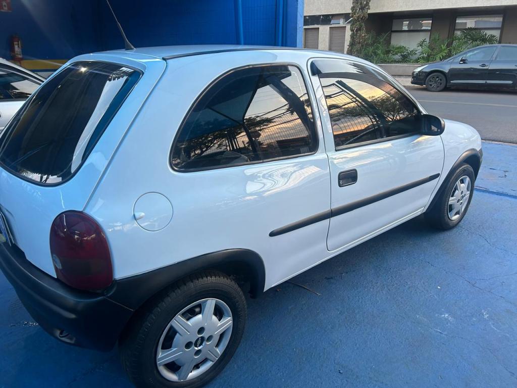 CHEVROLET Corsa Hatch - Foto