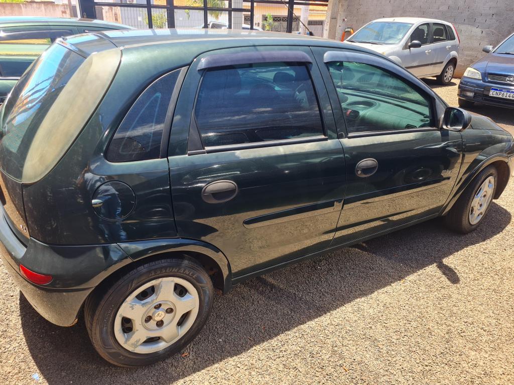 CHEVROLET Corsa Hatch - Foto