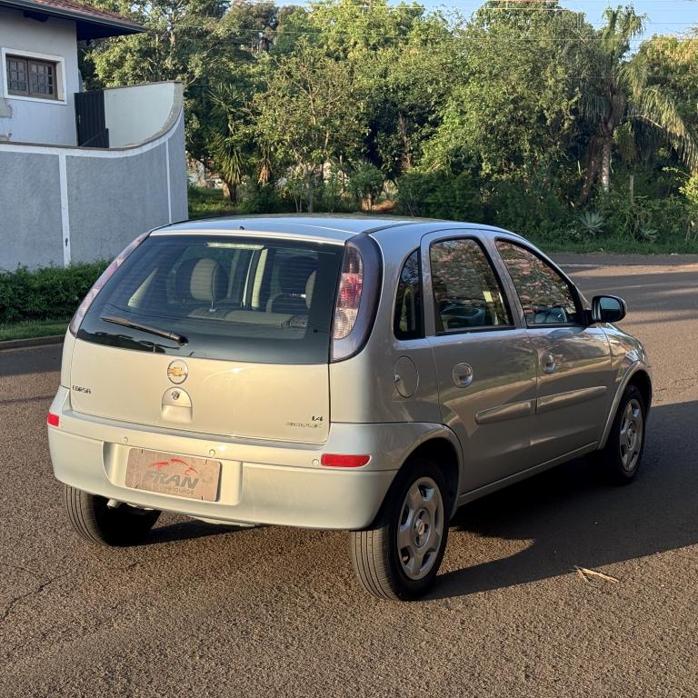 CHEVROLET Corsa Hatch - Foto