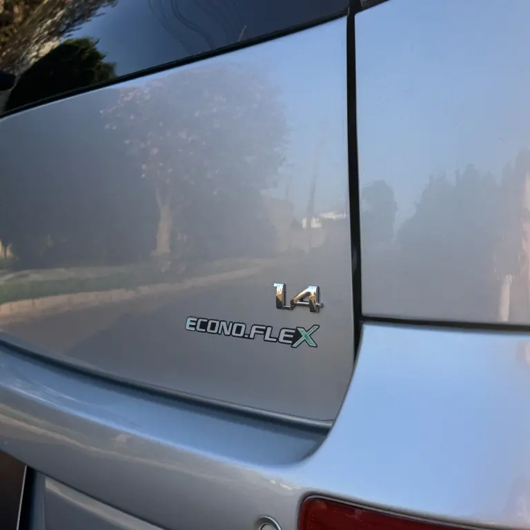 CHEVROLET Corsa Hatch - Foto