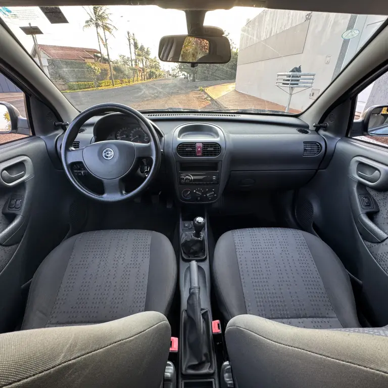 CHEVROLET Corsa Hatch - Foto