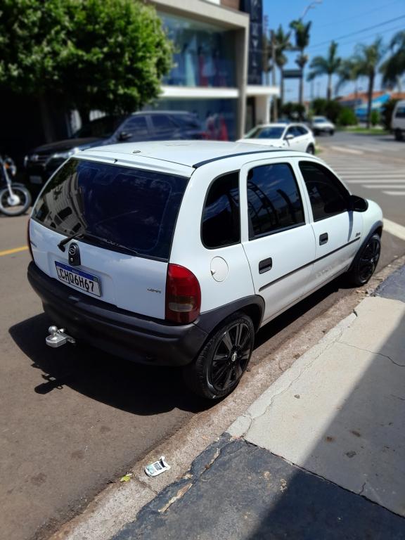 CHEVROLET Corsa Hatch - Foto