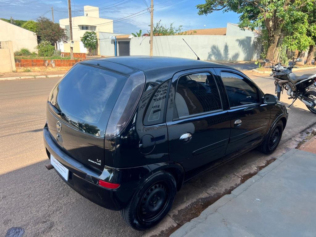 CHEVROLET Corsa Hatch - Foto