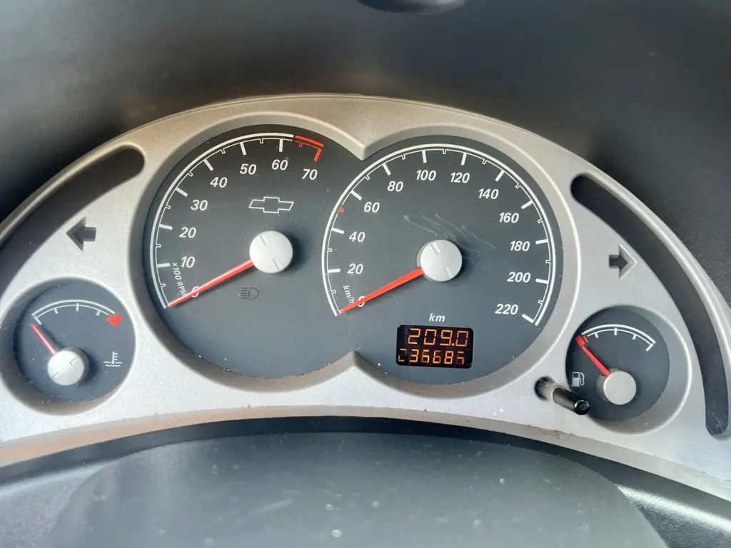 CHEVROLET Corsa Hatch - Foto
