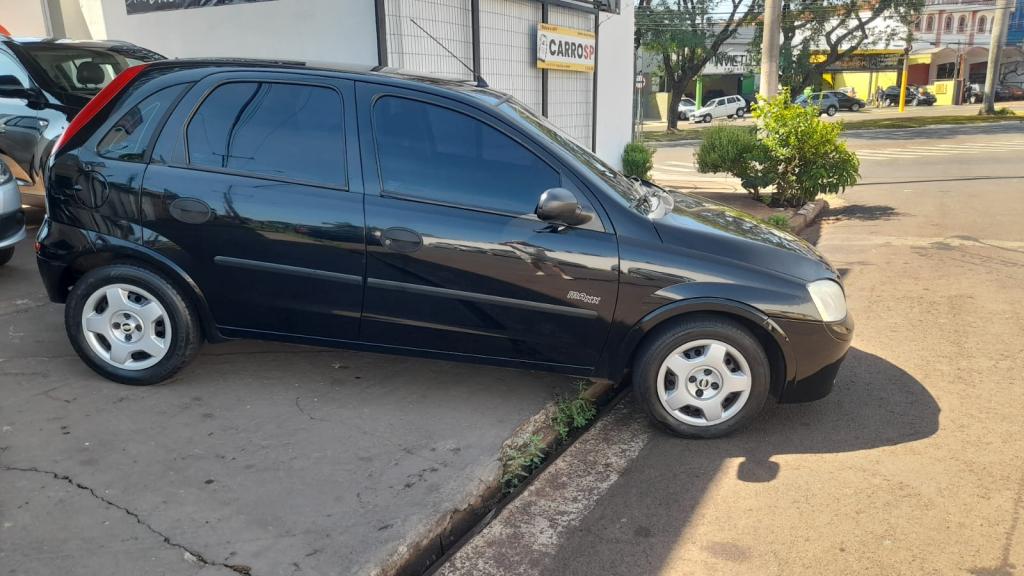 CHEVROLET Corsa Hatch - Foto