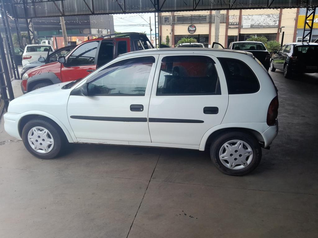CHEVROLET Corsa Hatch - Foto