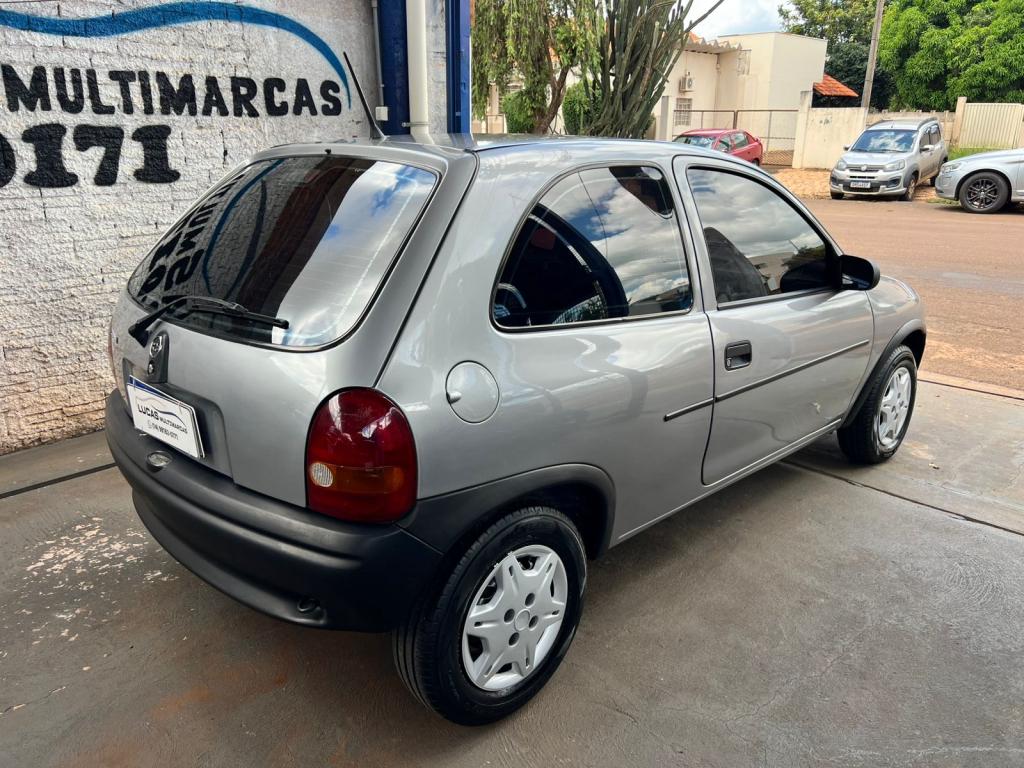 CHEVROLET Corsa Hatch - Foto