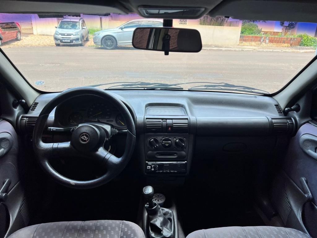 CHEVROLET Corsa Hatch - Foto