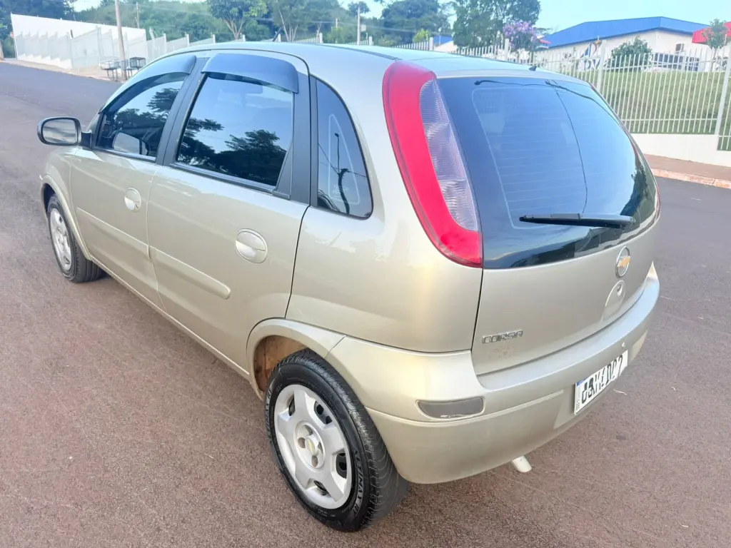 CHEVROLET Corsa Hatch - Foto
