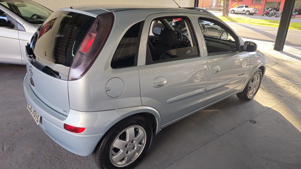 CHEVROLET Corsa Hatch - Foto