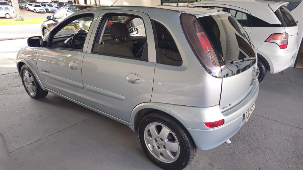 CHEVROLET Corsa Hatch - Foto