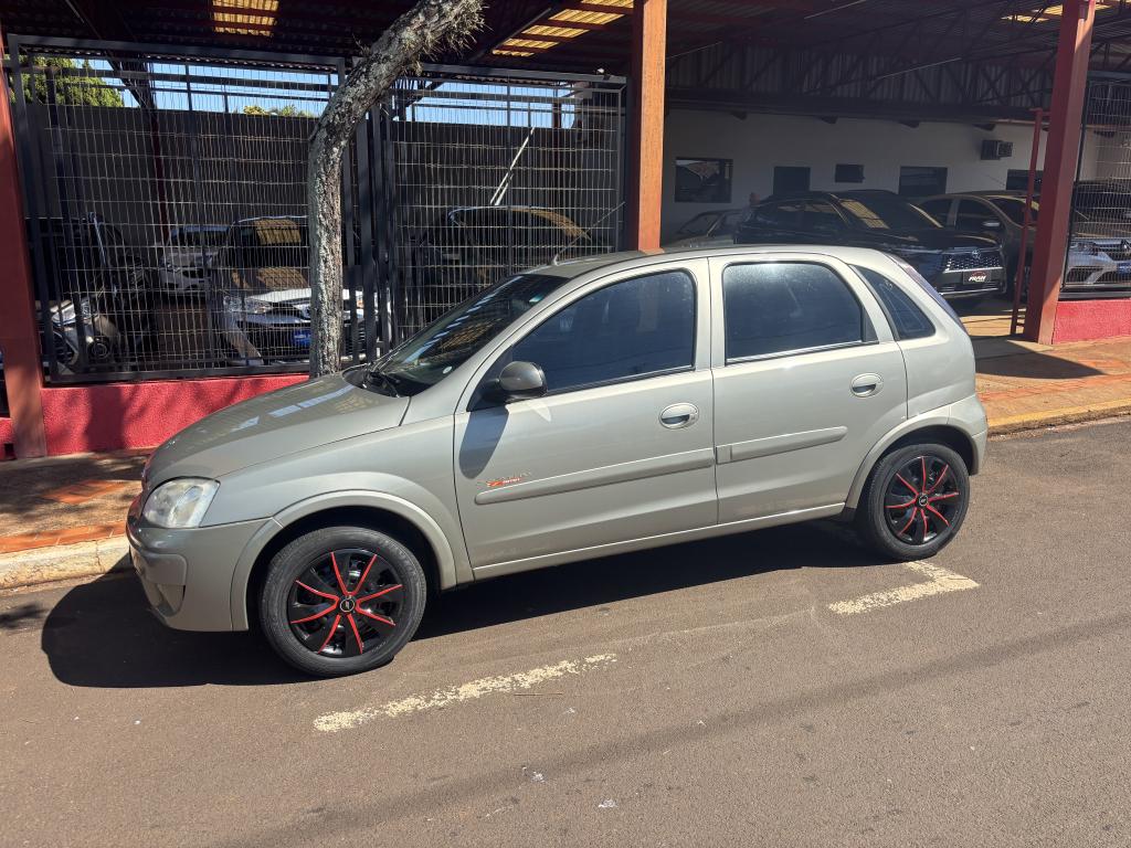 CHEVROLET Corsa Hatch - Foto